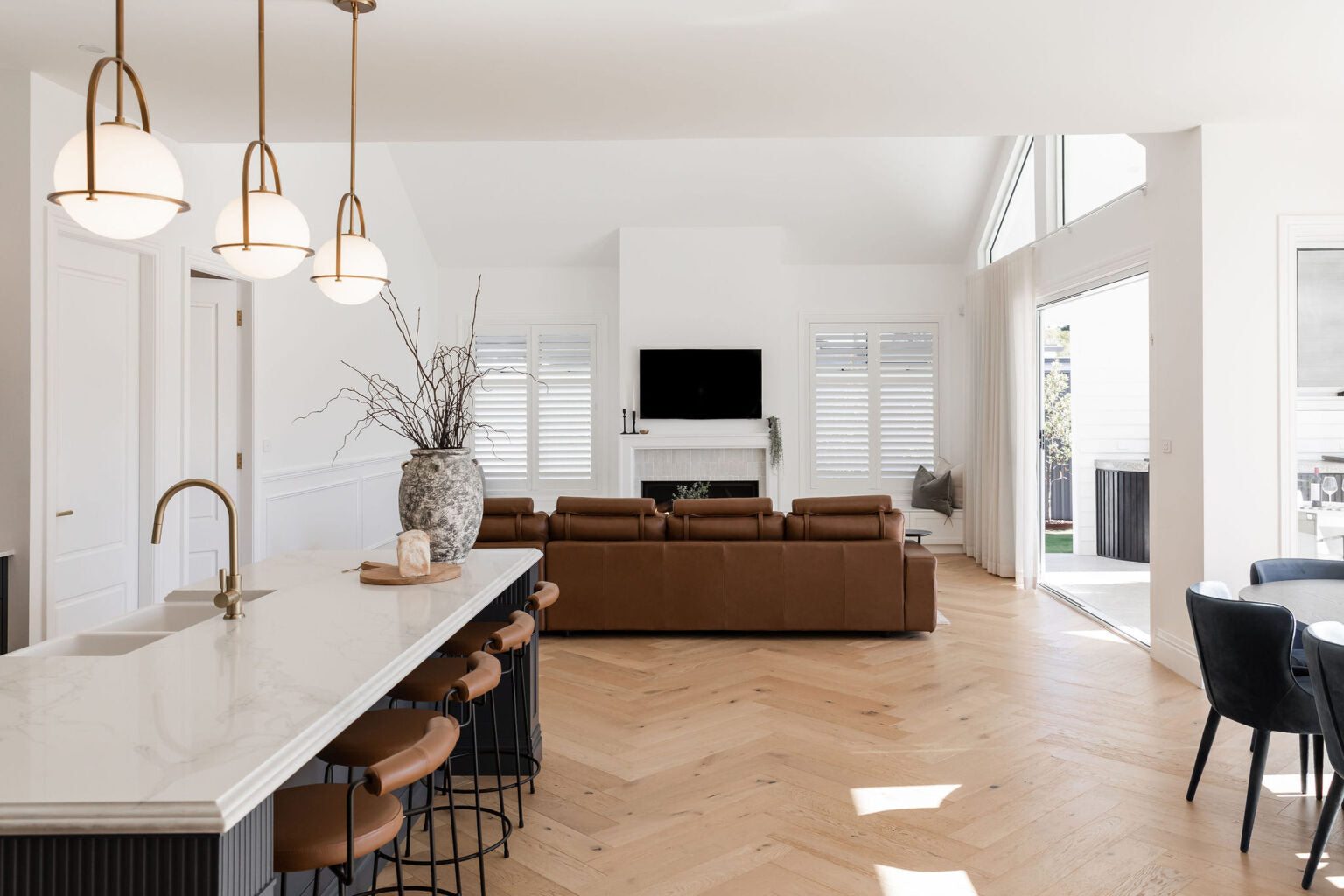 Kebilli 14mm Herringbone Flooring