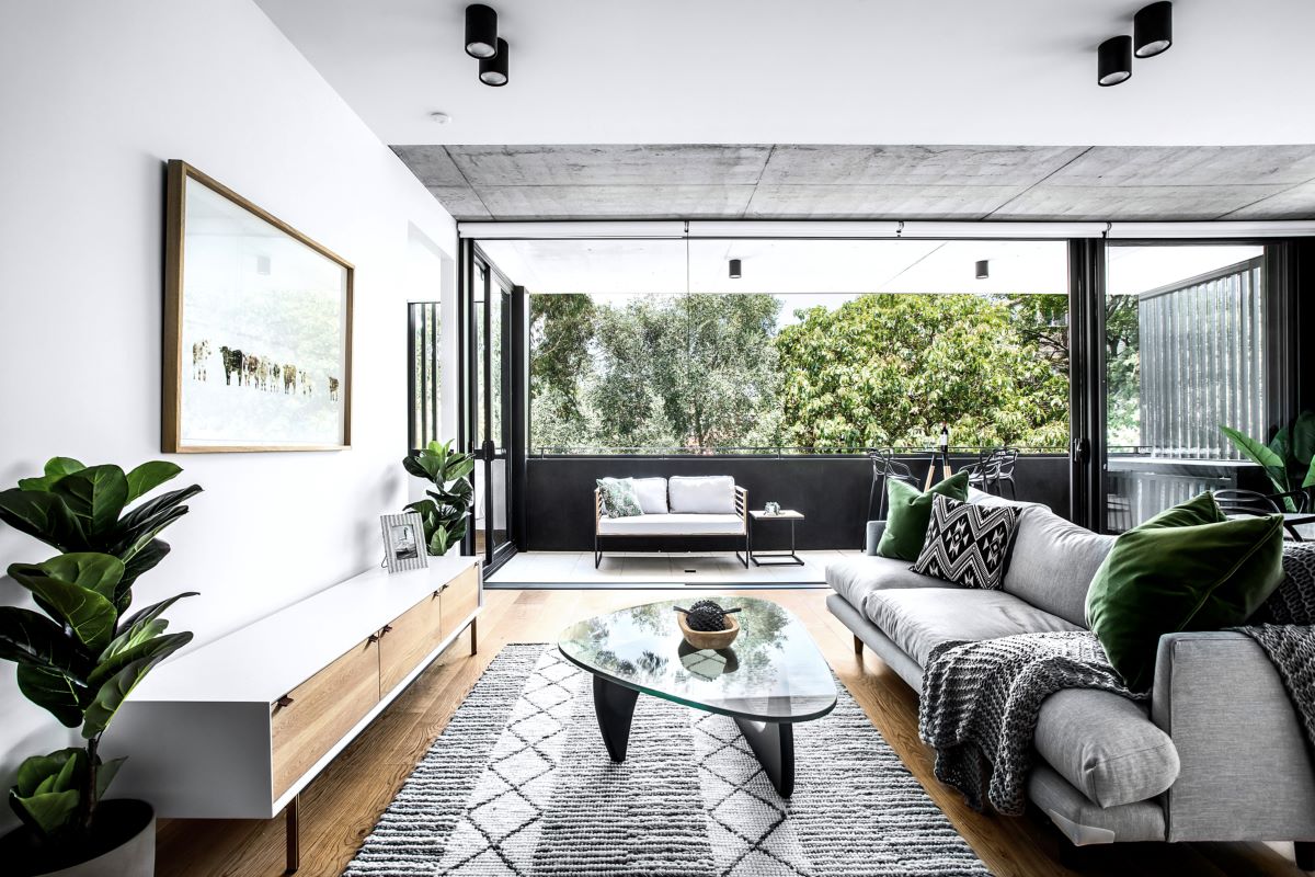 Light Tan 14mm European Oak Flooring