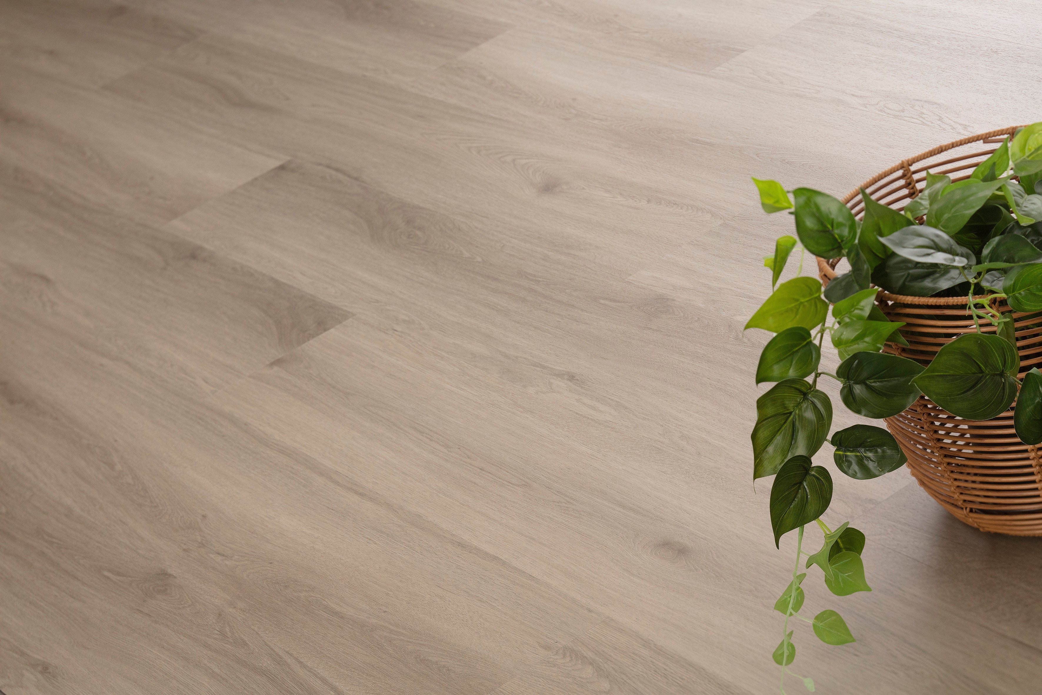 Loaban Oak 8.5mm Hybrid Flooring