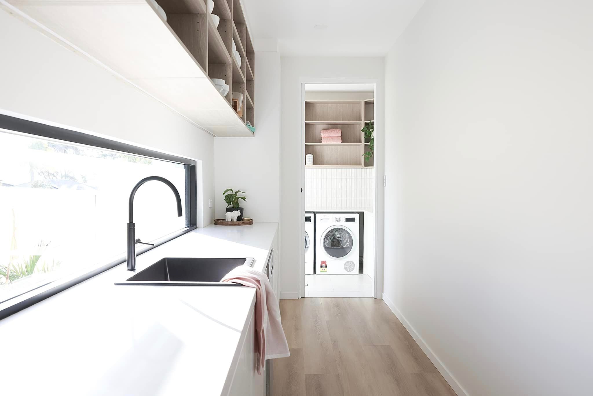 Hedgerow Oak 9.7mm Hybrid Flooring