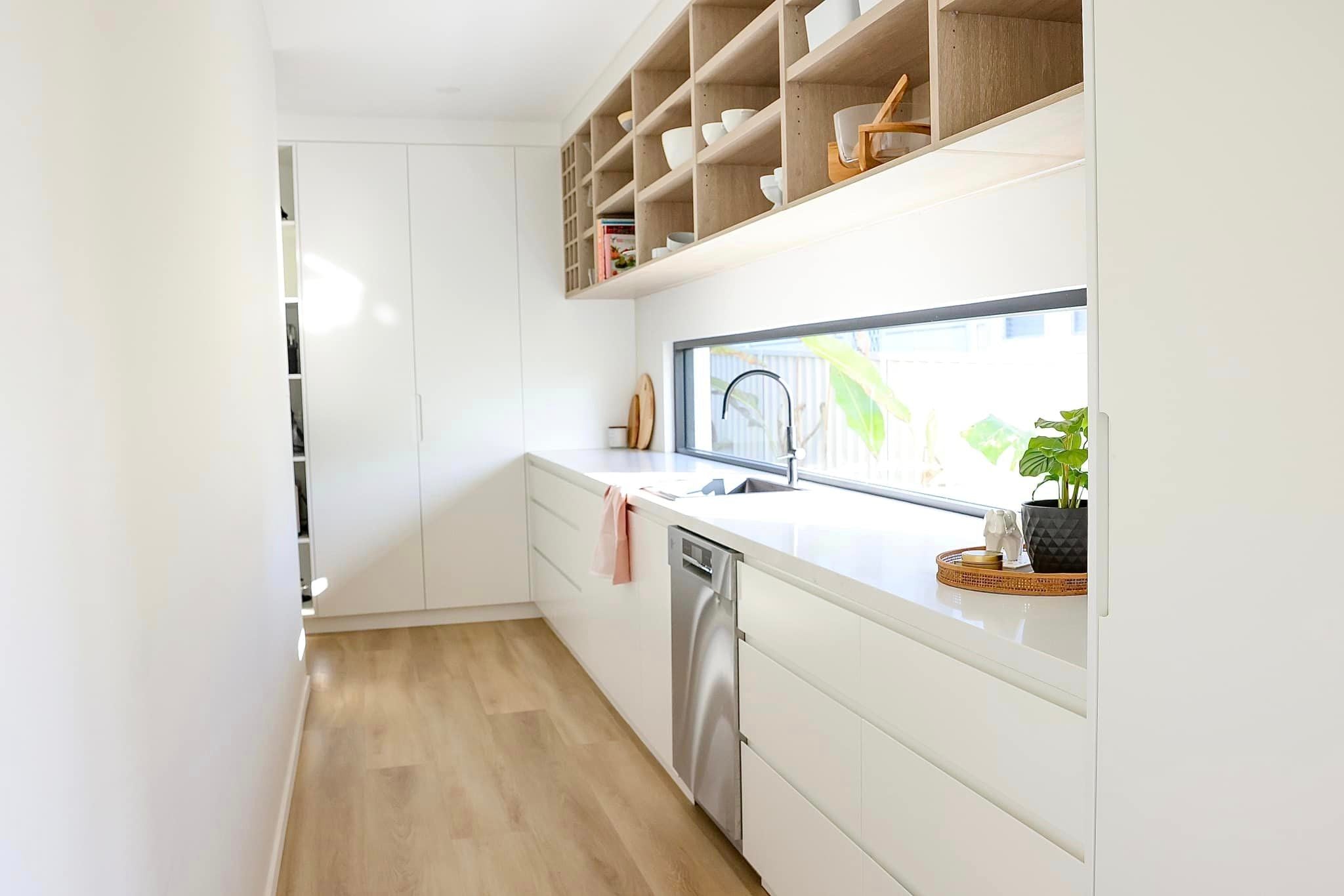 Hedgerow Oak 9.7mm Hybrid Flooring