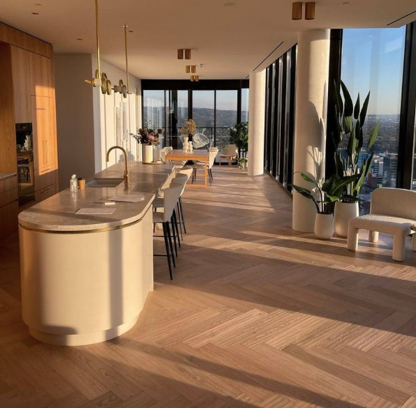 Kebilli 14mm Herringbone Flooring