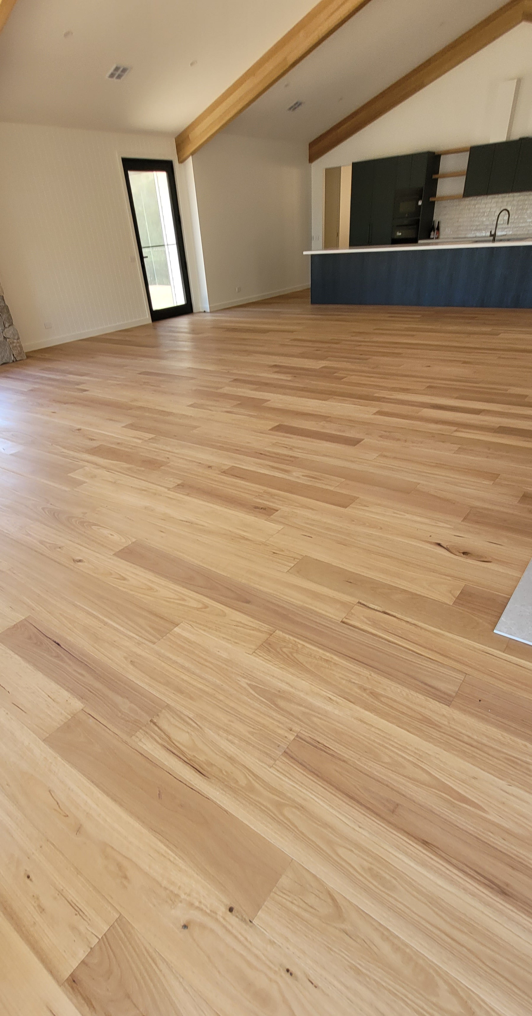 Blackbutt 180mm Timber