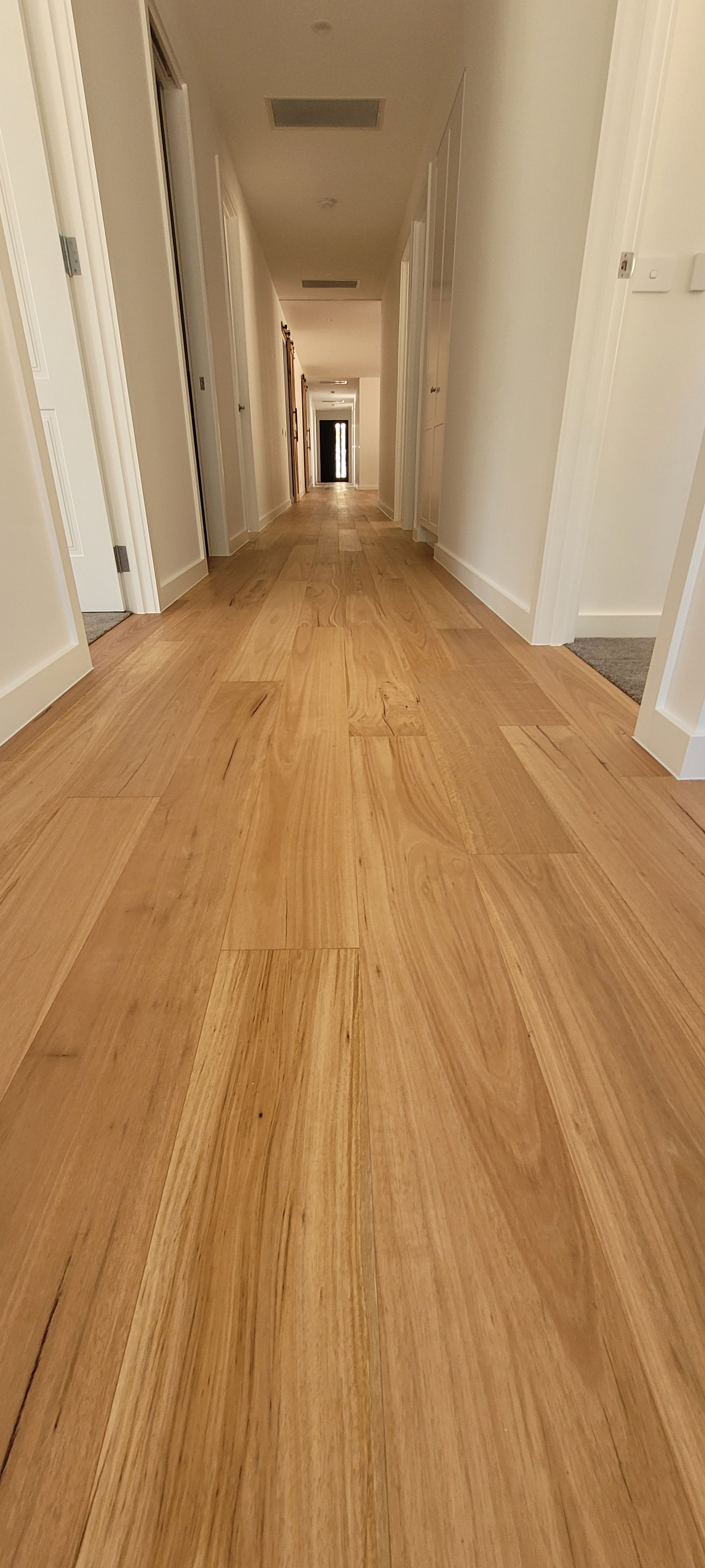Blackbutt 180mm Timber
