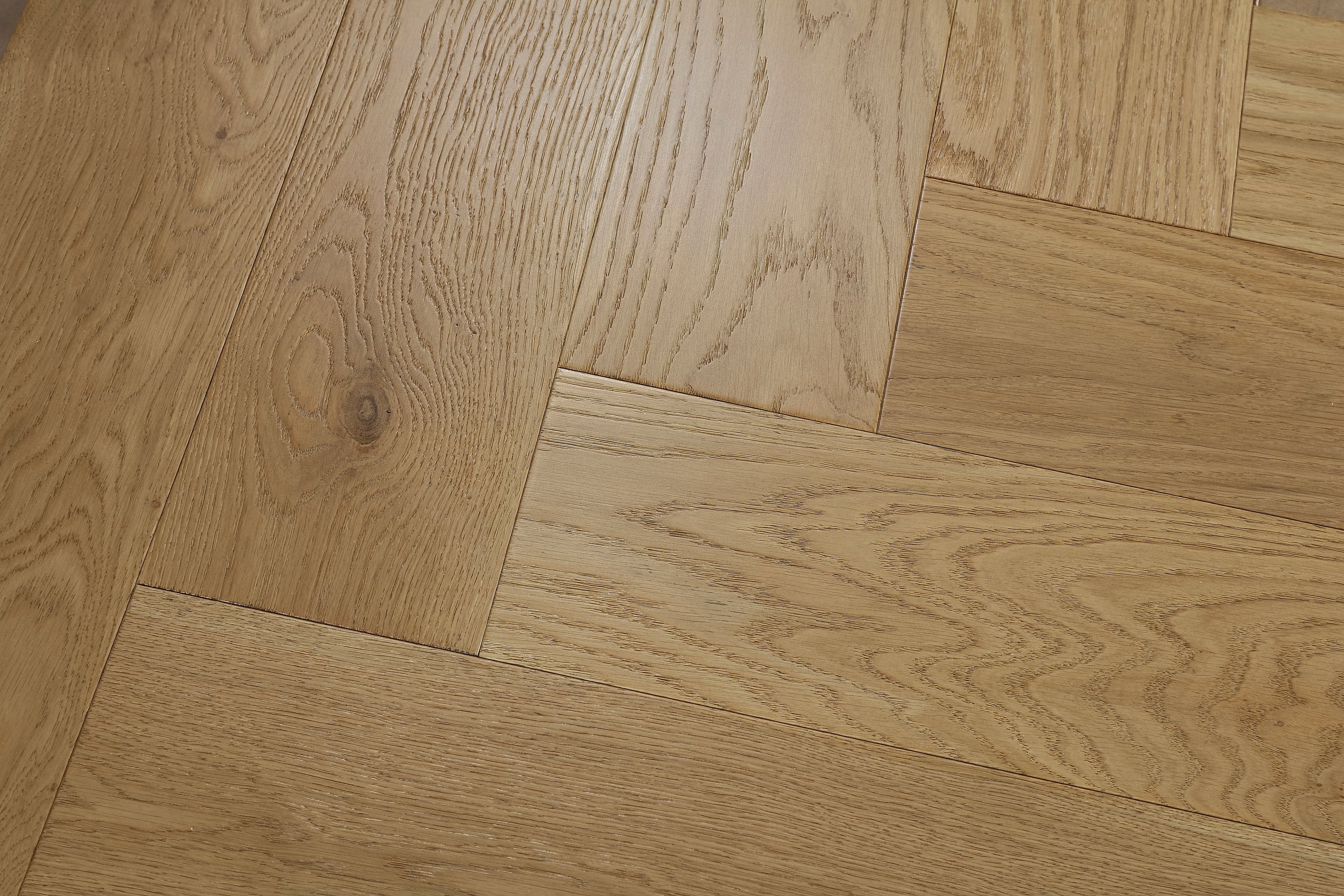 Lithgow Oak 15mm Herringbone Flooring
