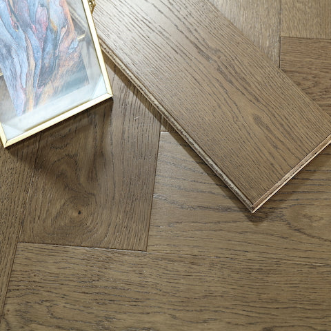 Hillgrove Oak 15mm Herringbone Flooring