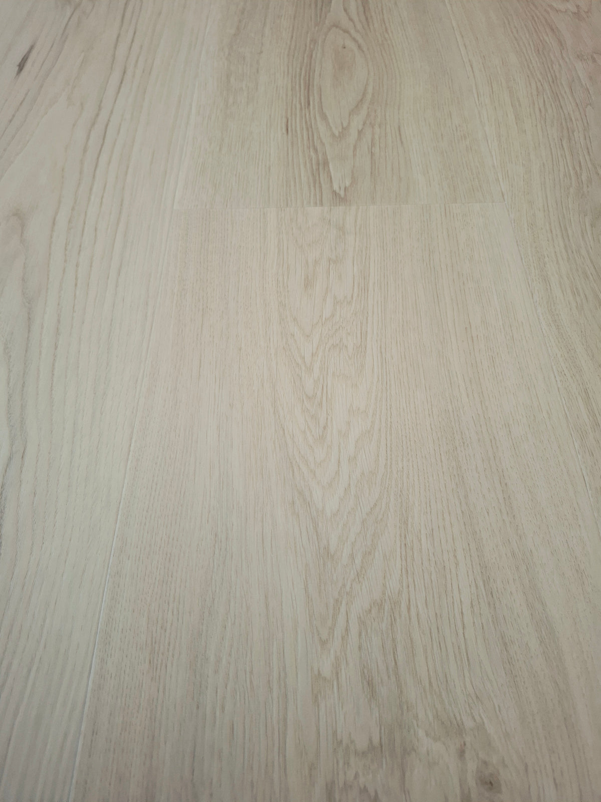 Breeze Oak 10mm Hybrid Flooring