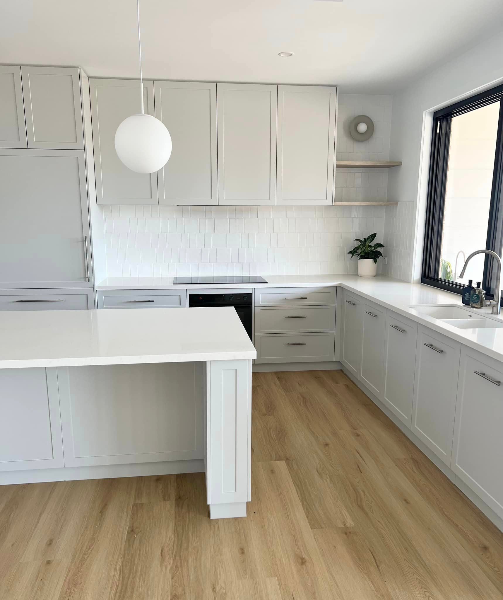 Parndorf Oak 8.5mm Hybrid Flooring