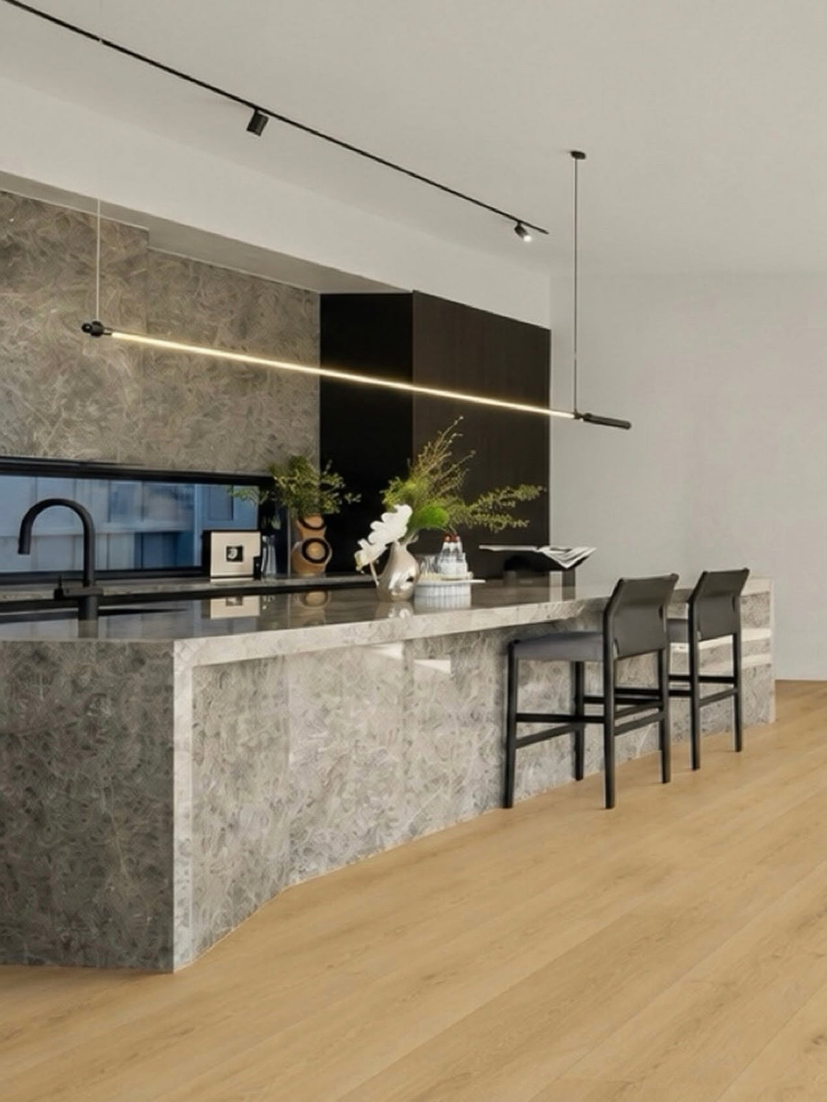 Elegance Oak 12mm Laminate Flooring
