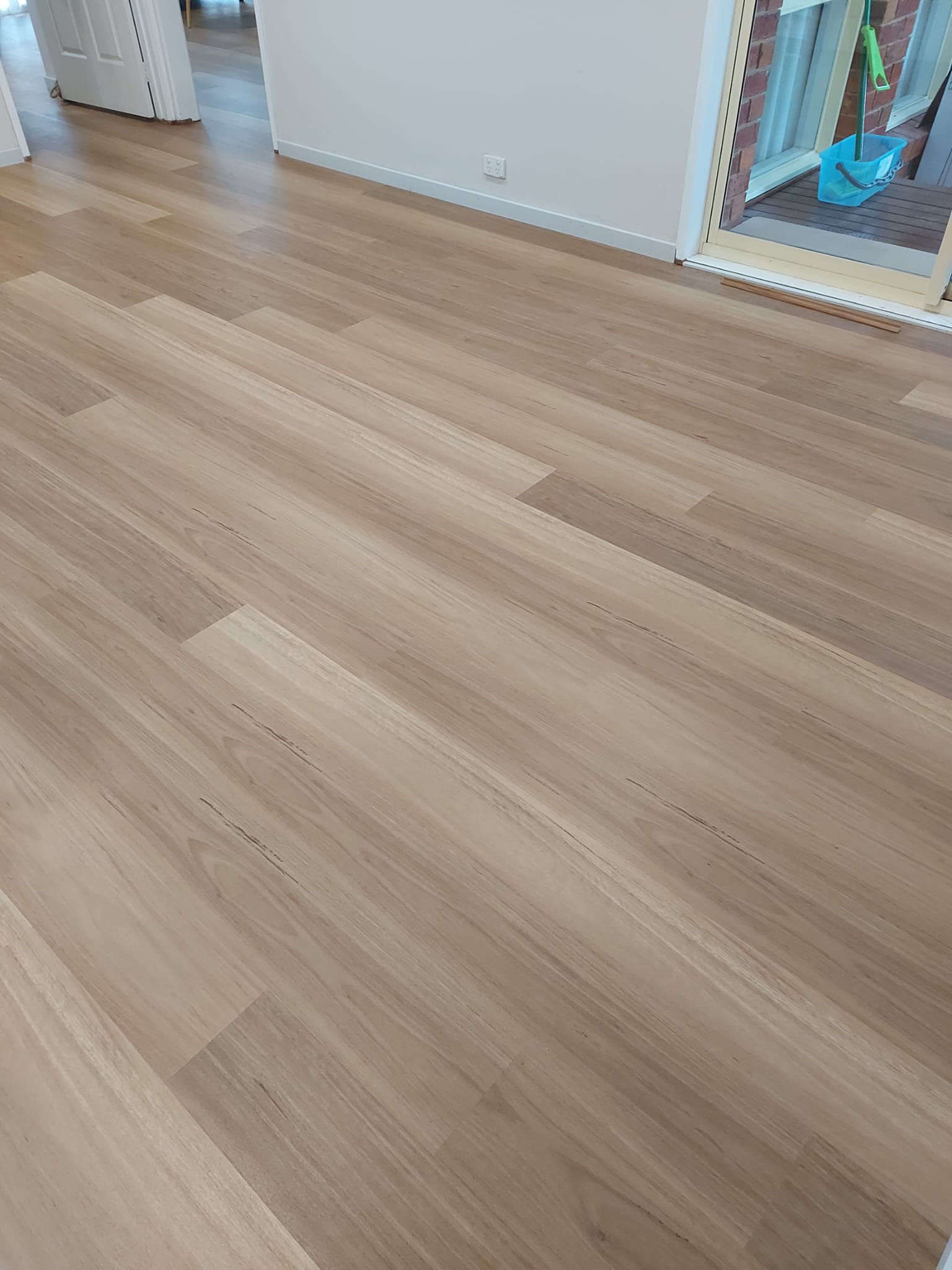 5G Blackbutt 7mm Hybrid Flooring