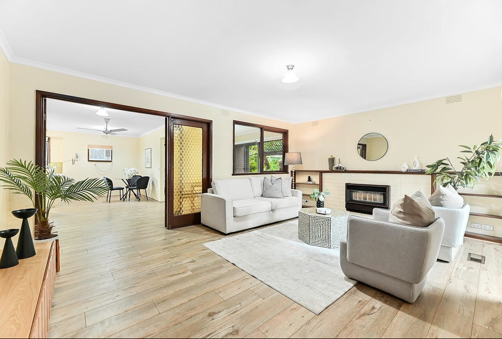 Madilena Oak 12mm Laminate Flooring