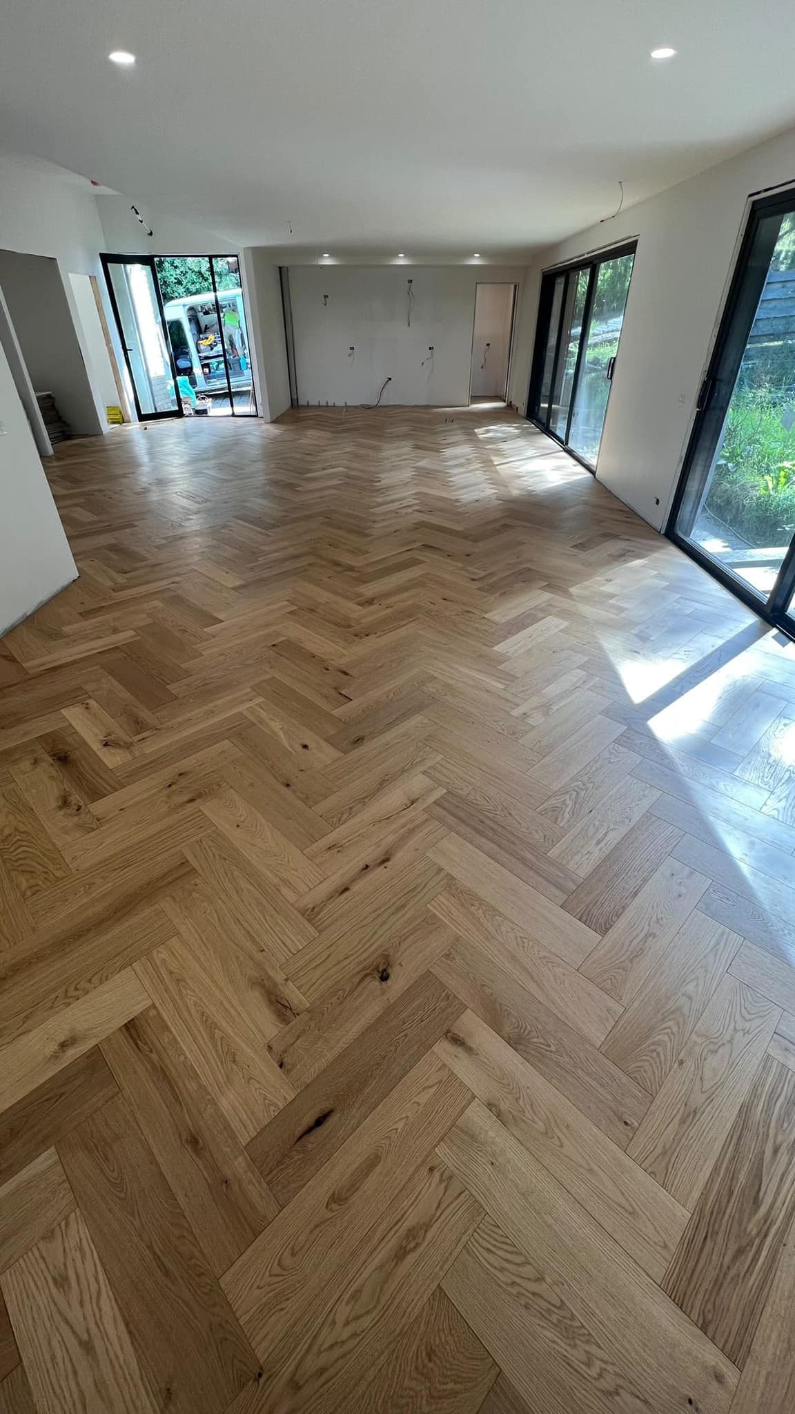 Parkvale Oak 14mm Herringbone Flooring