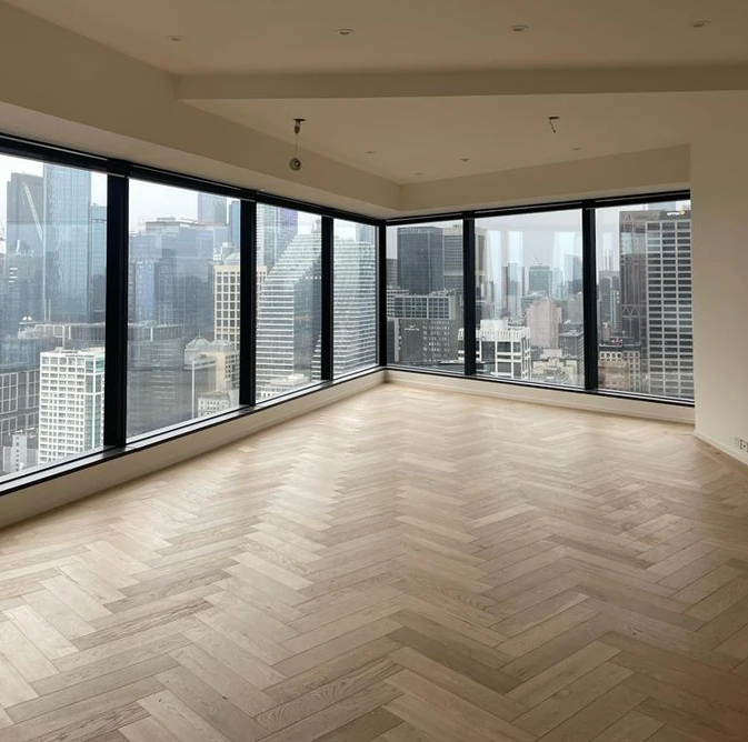 Parchment Oak 14mm Herringbone Flooring