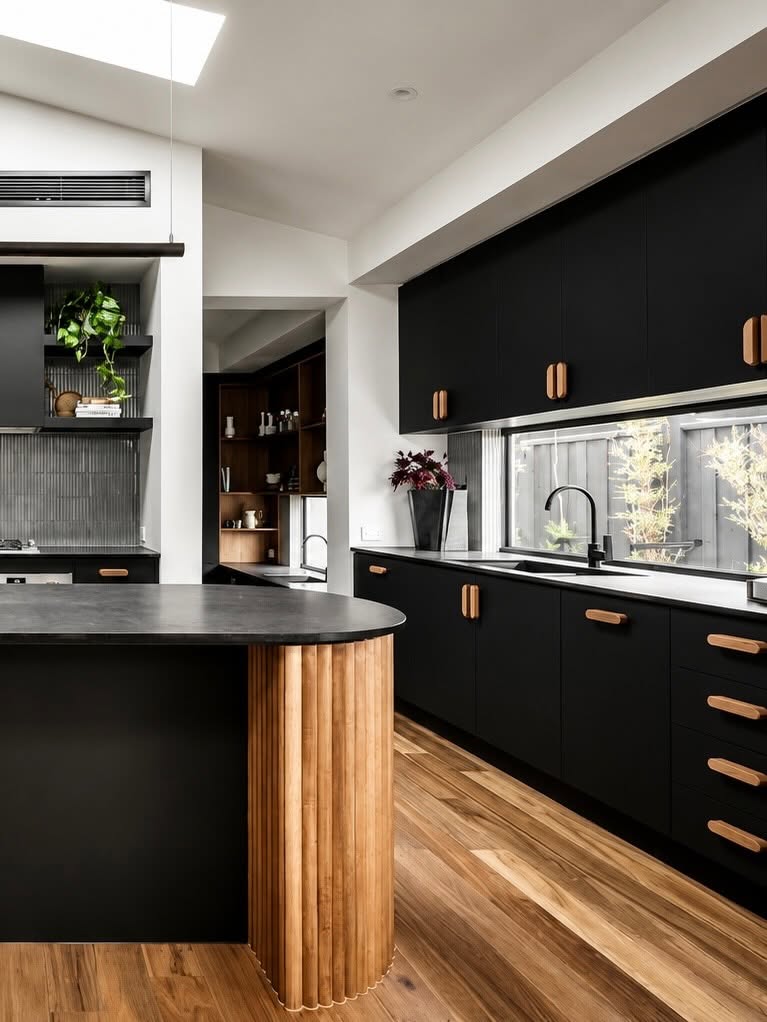 Spotted Gum 180mm Timber