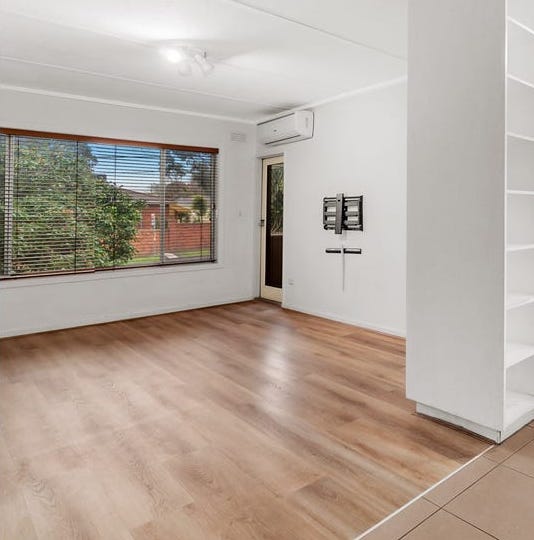 Vikesa Oak 9.7mm Hybrid Flooring
