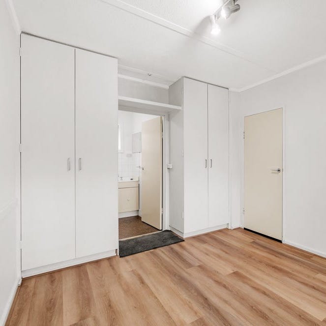 Vikesa Oak 9.7mm Hybrid Flooring