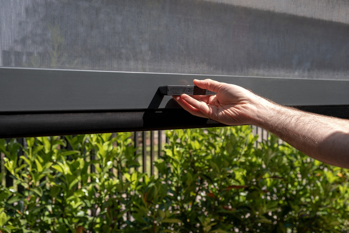 Zipscreen & Zipscreen Extreme Outdoor Blinds