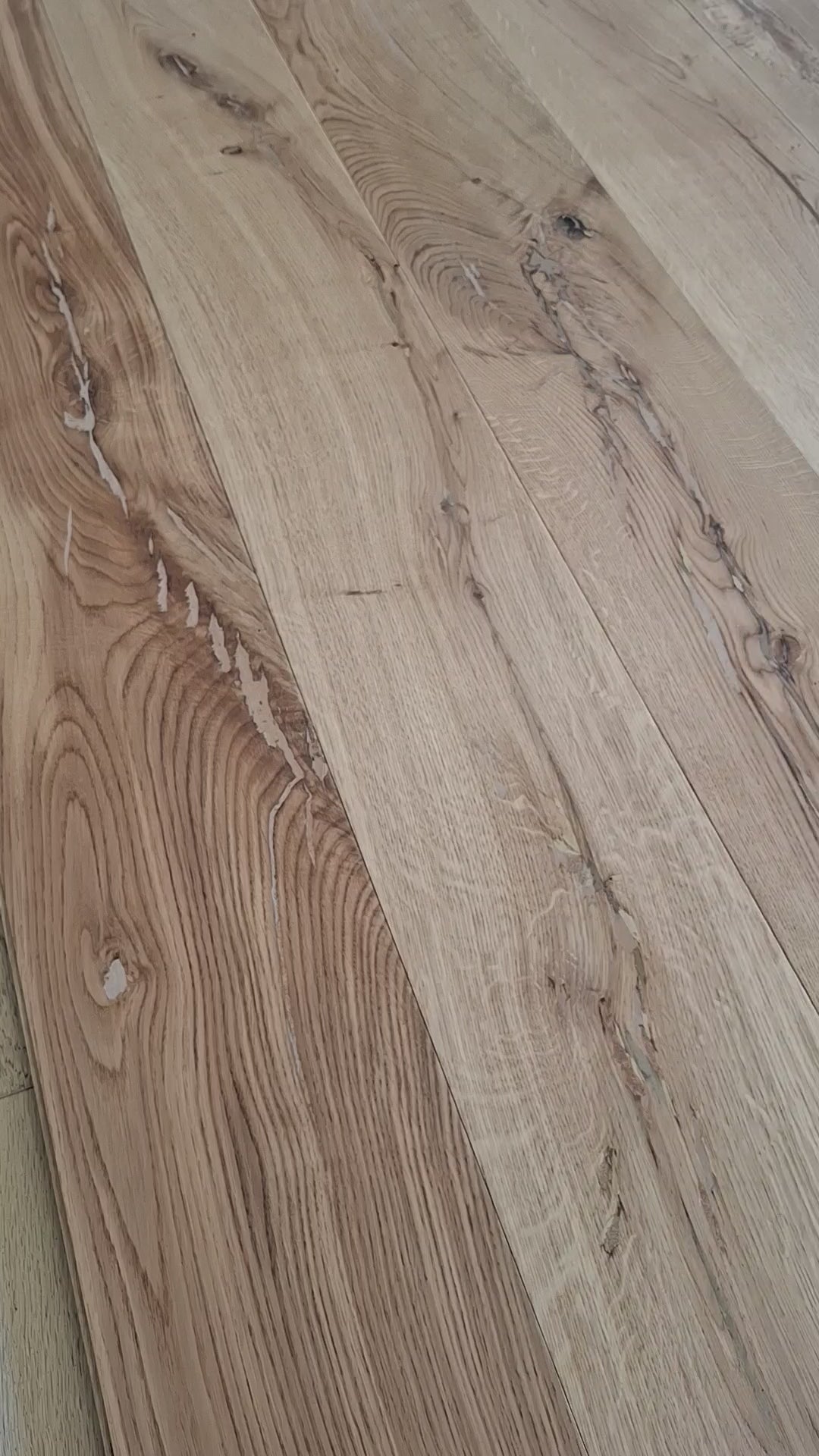 Load video: Rustic Natural Oak 14mm Timber- $30m2