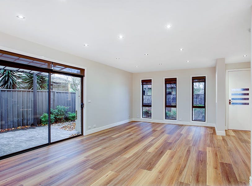 Northern Spotted Gum 9.7mm Hybrid Flooring