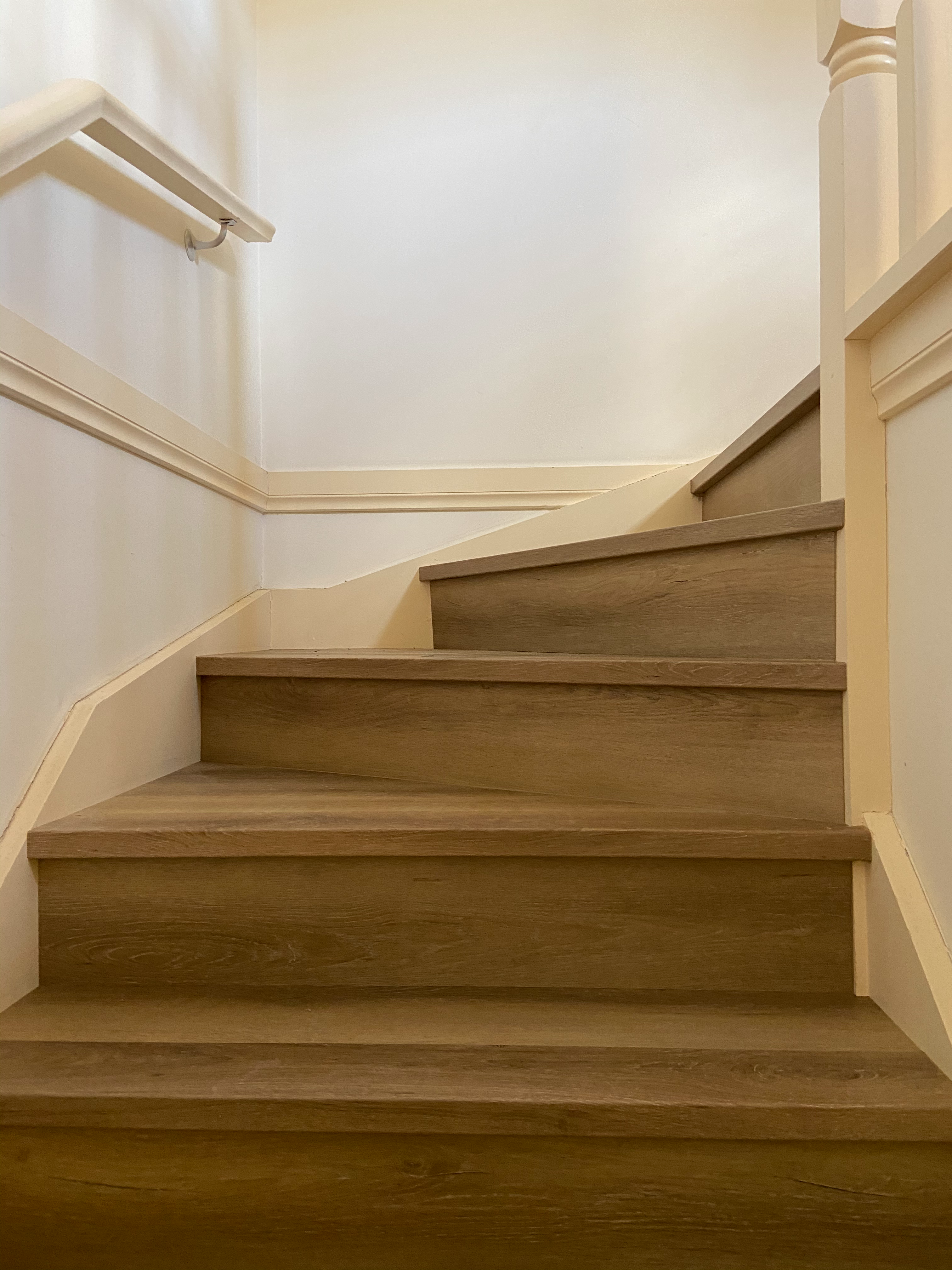 Vikesa Oak 9.7mm Hybrid Flooring