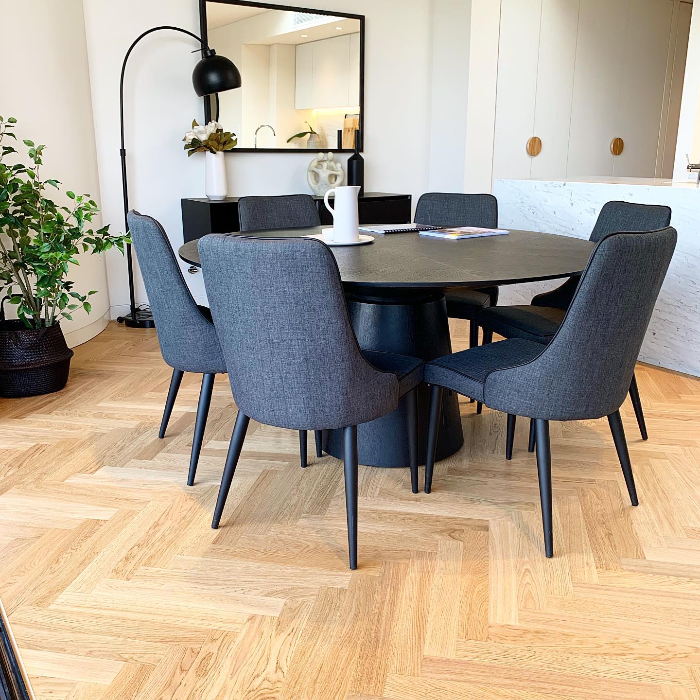 Sauvignon Oak 15mm Herringbone Flooring