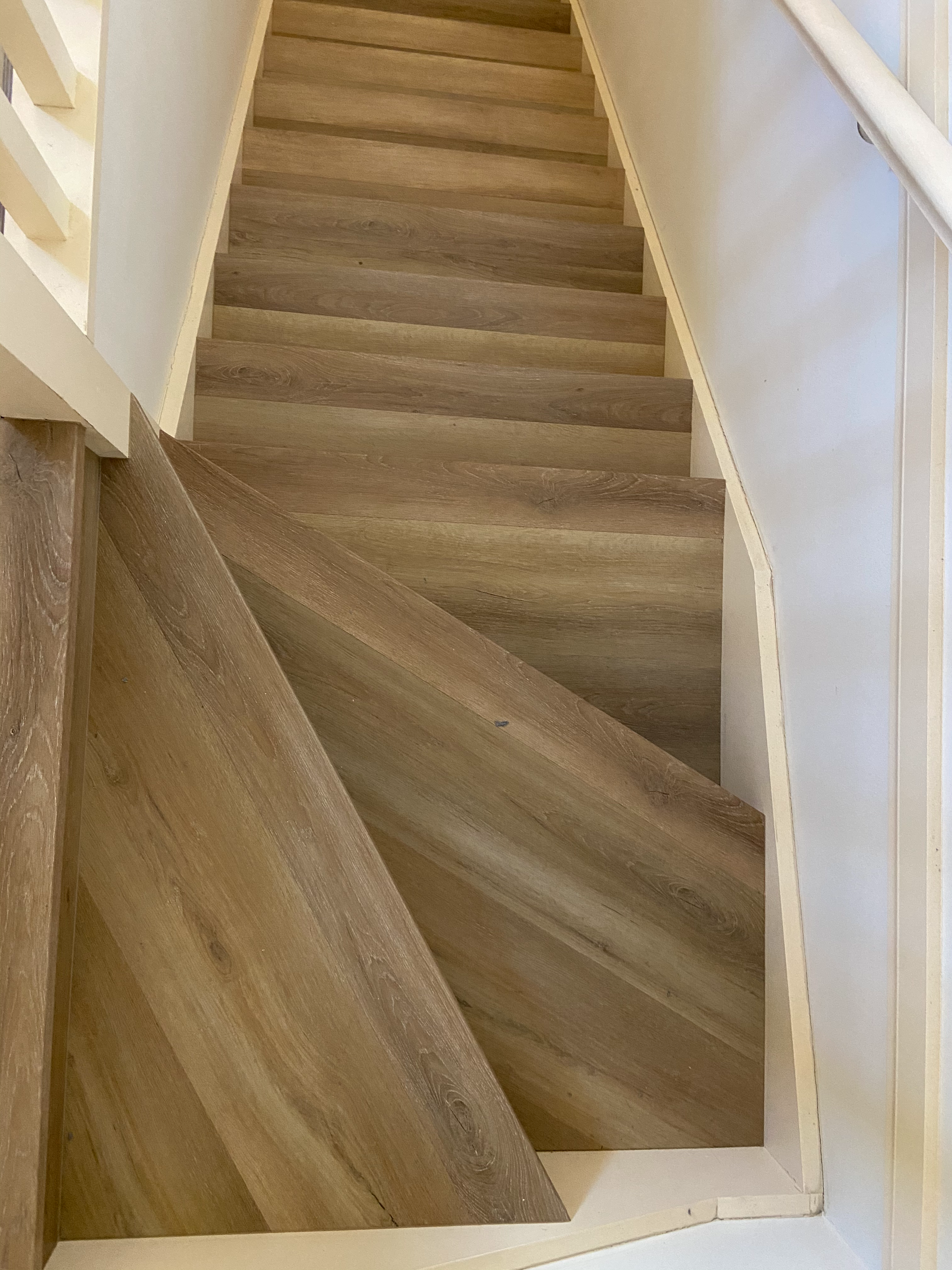 Vikesa Oak 9.7mm Hybrid Flooring