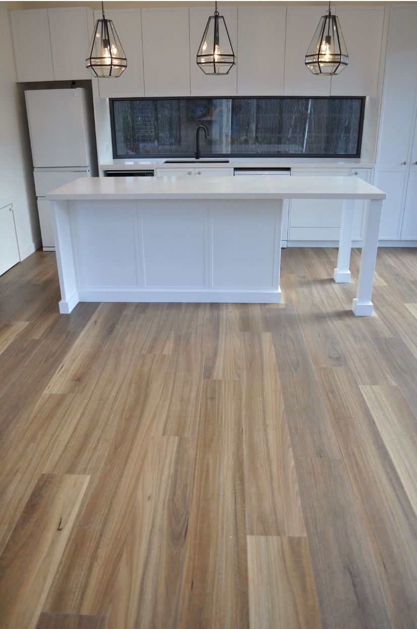 Cottage Spotted Gum 9.7mm Hybrid Flooring