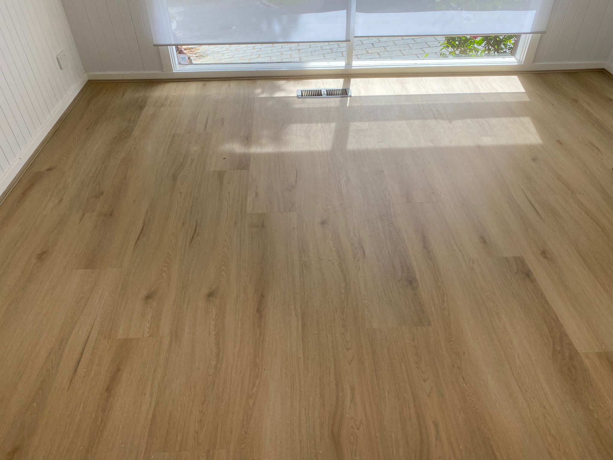 Parndorf Oak 8.5mm Hybrid Flooring