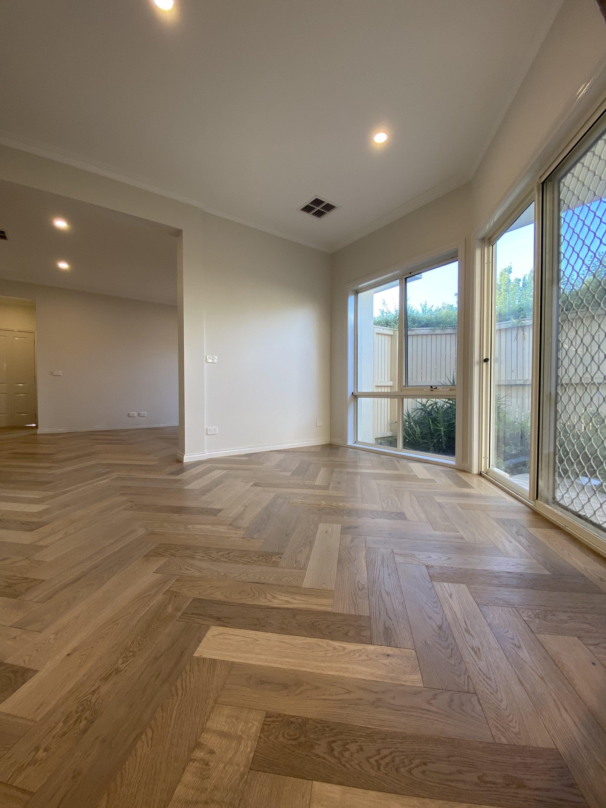Sauvignon Oak - Eastern Flooring Centre
