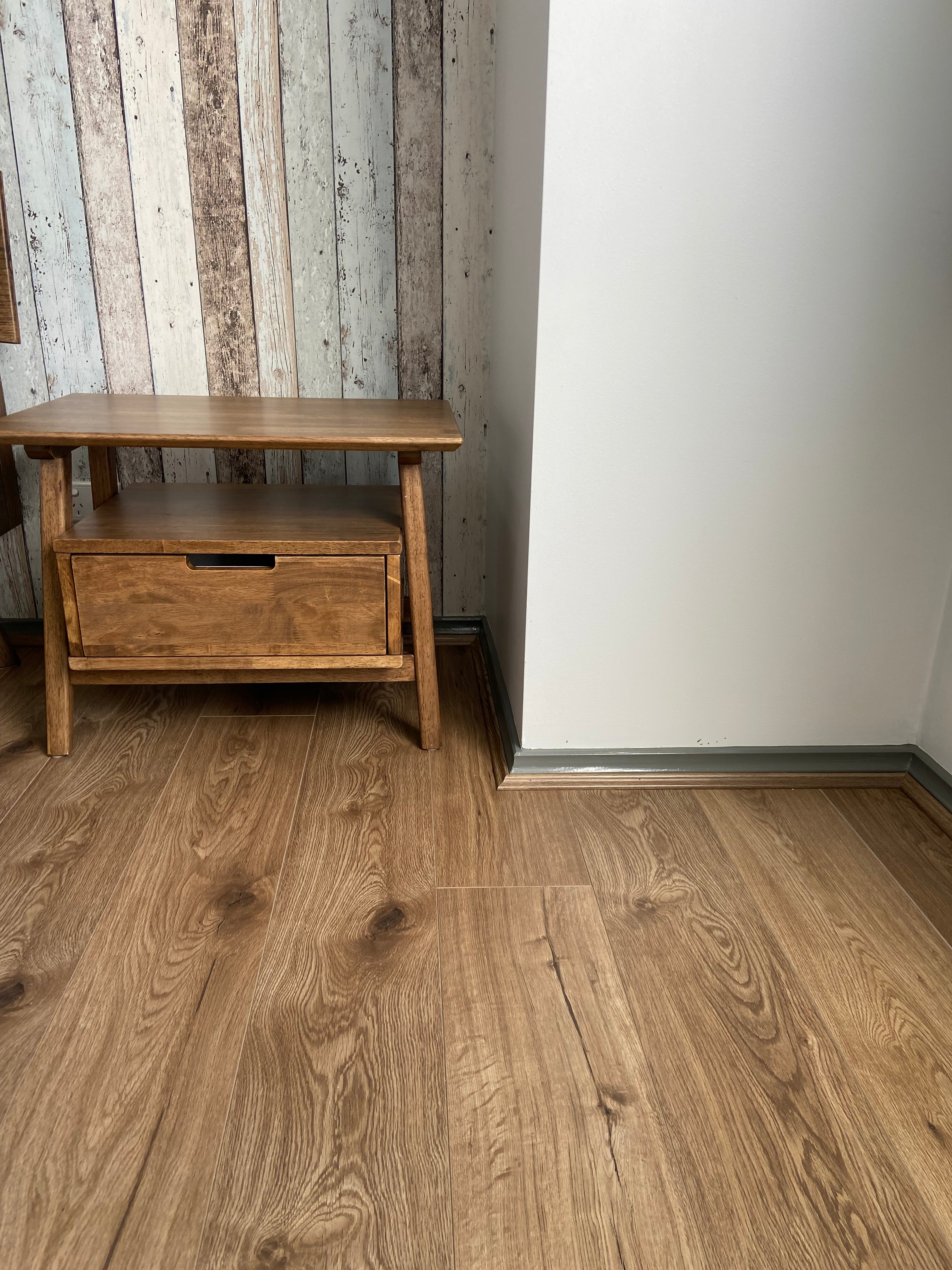 Elsburg Oak 12mm Laminate Flooring