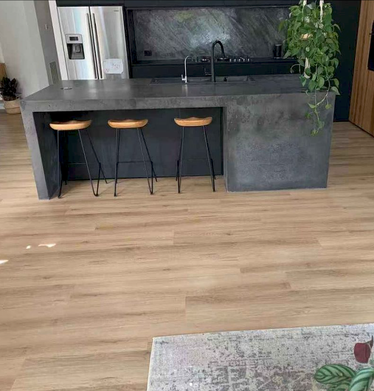 Safien Oak 8.5mm Hybrid Flooring
