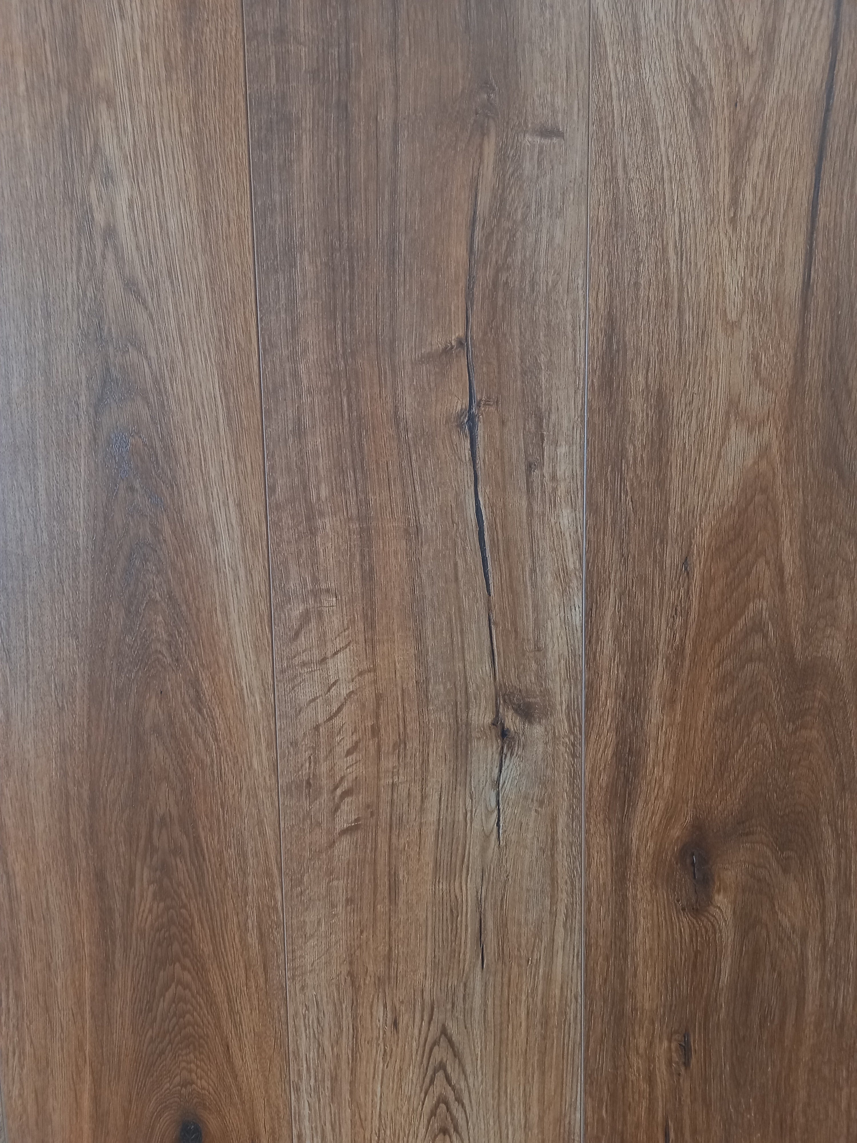 Zillow Oak 12mm Laminate Flooring