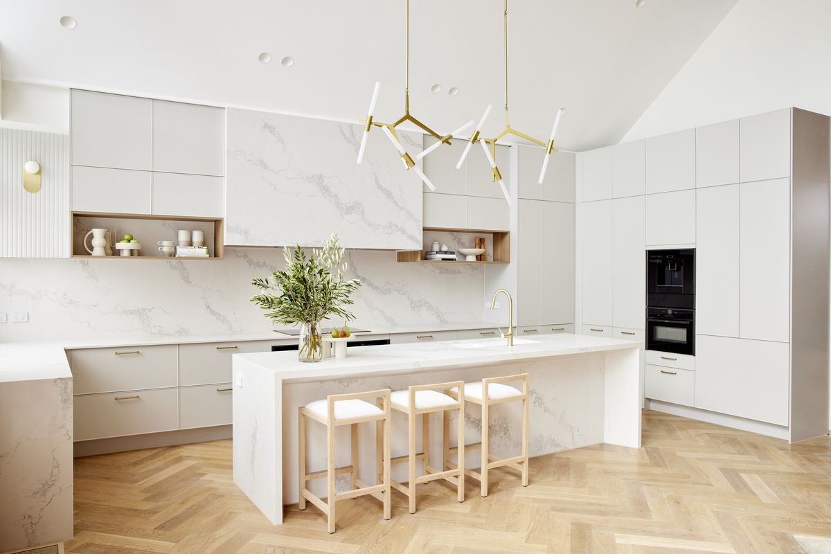 Sauvignon Oak 15mm Herringbone Flooring