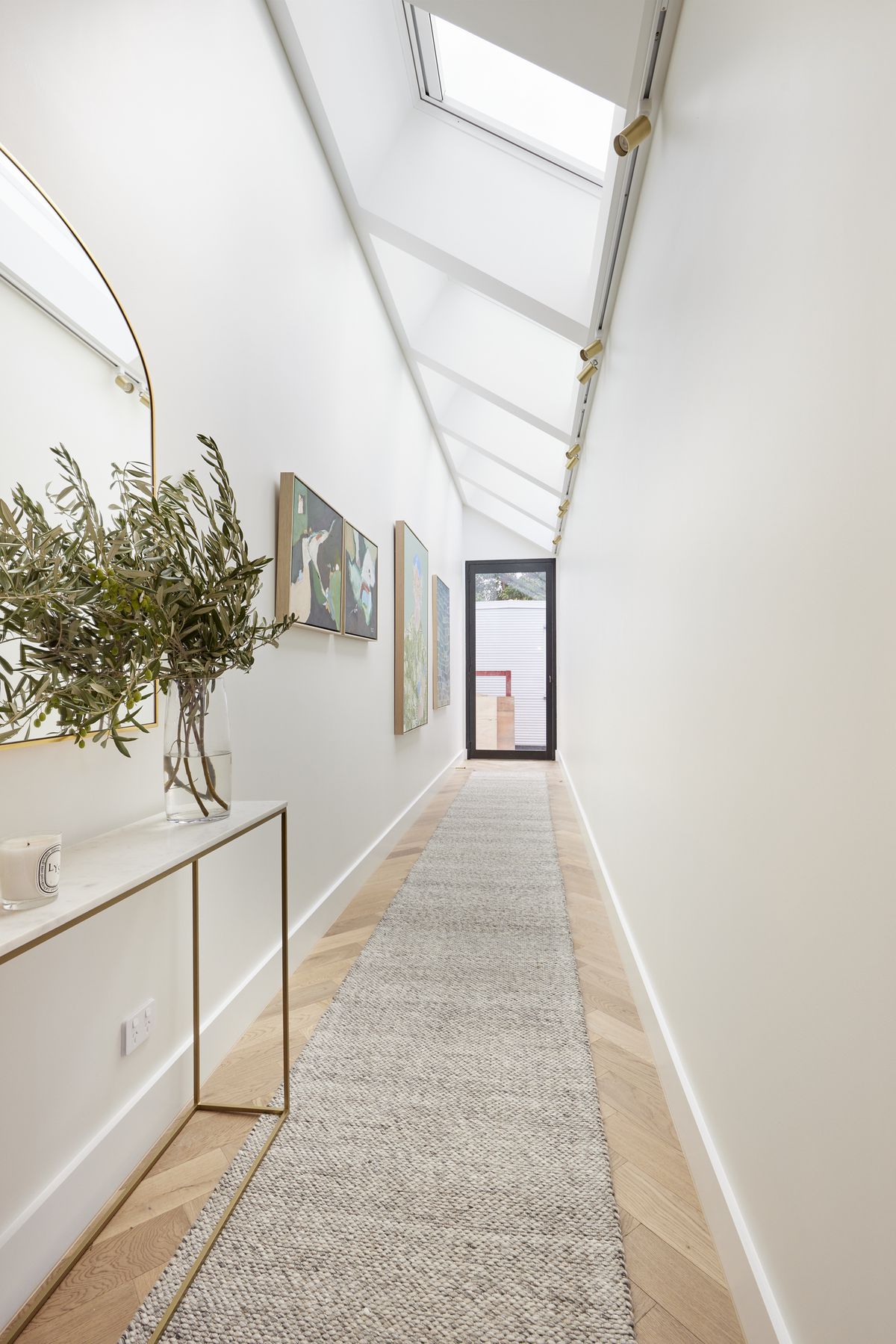Sauvignon Oak 15mm Herringbone Flooring