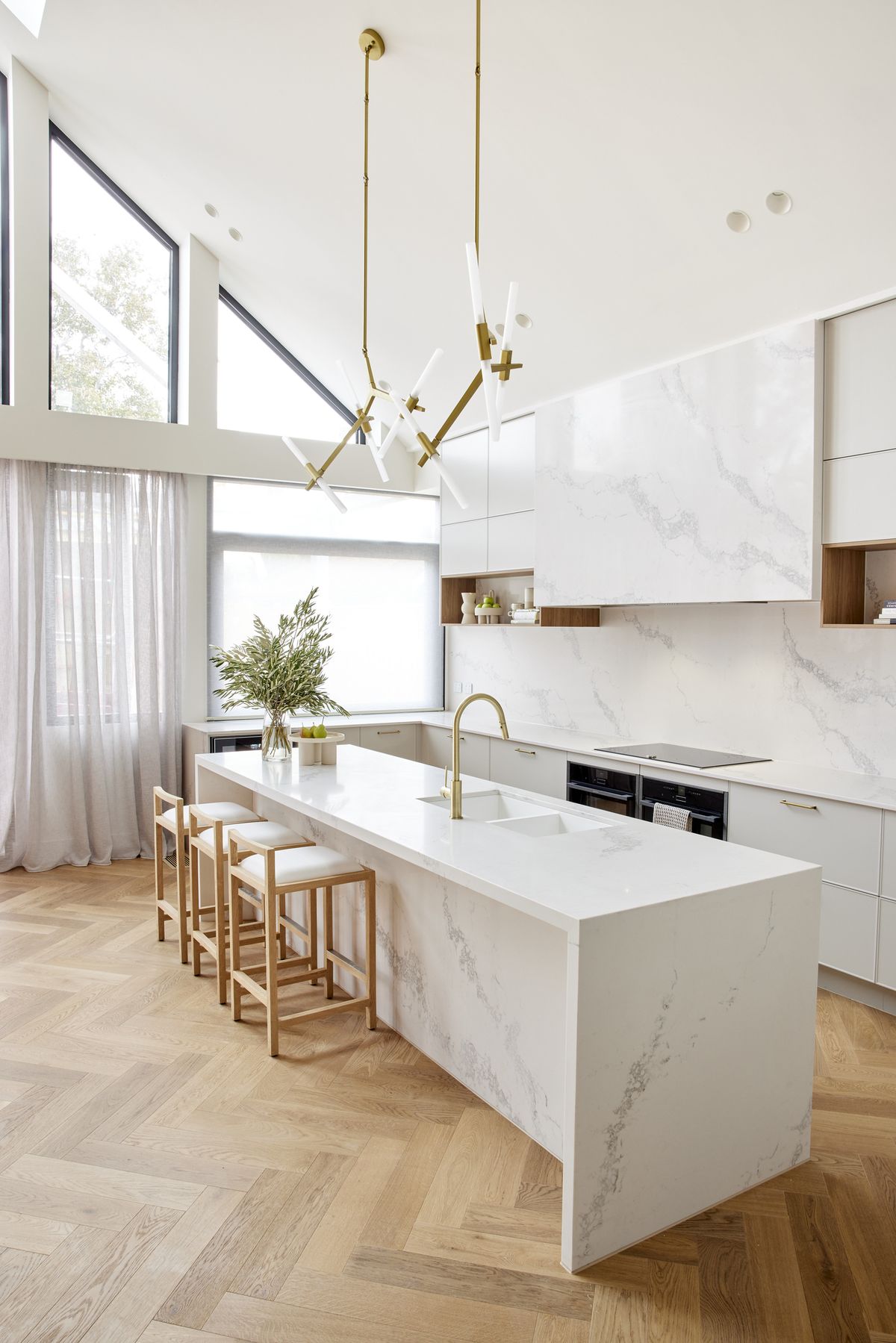 Sauvignon Oak 15mm Herringbone Flooring