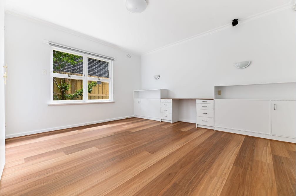 5G Blackbutt 7mm Hybrid Flooring